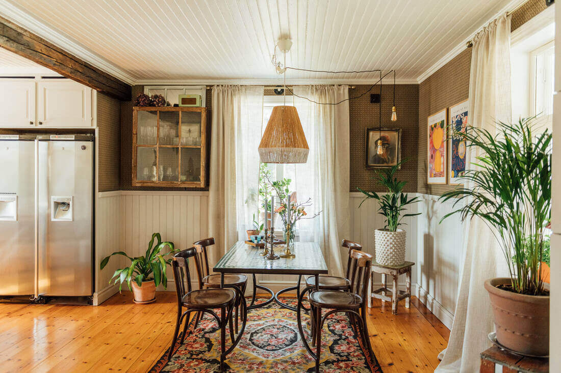 Bohemian Countryside Dining